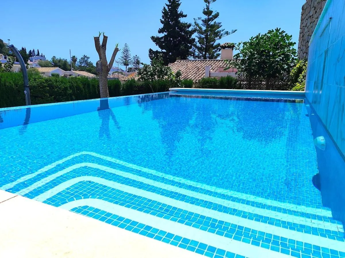 Evans Realty Af Villa De Lujo & Piscina & Parking Торремуэлье